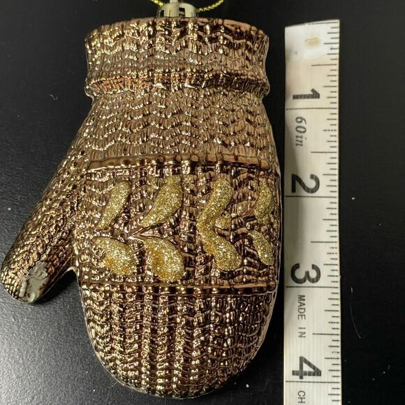 Ornaments Bundle of 4 Mitten Christmas Tree Ornaments (Bronze, Gold & Silver) - Picture 10 of 13